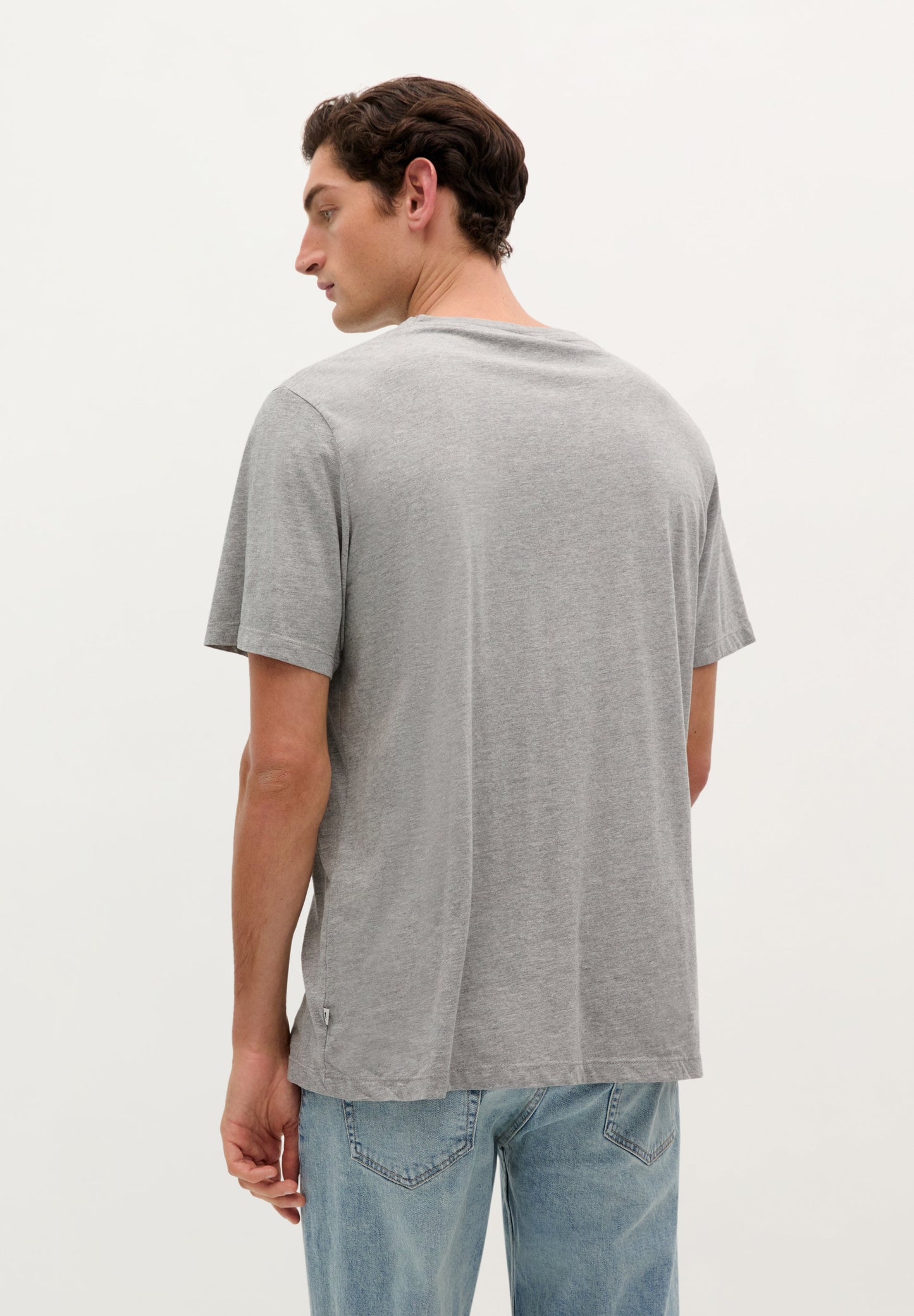 T-SHIRT BASIQUE LOGO COUPE RELAXED