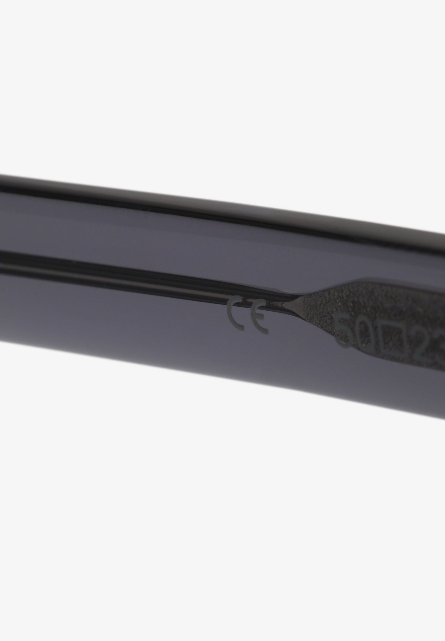 LUNETTES DE SOLEIL CARRÉES TRANSPARENTES