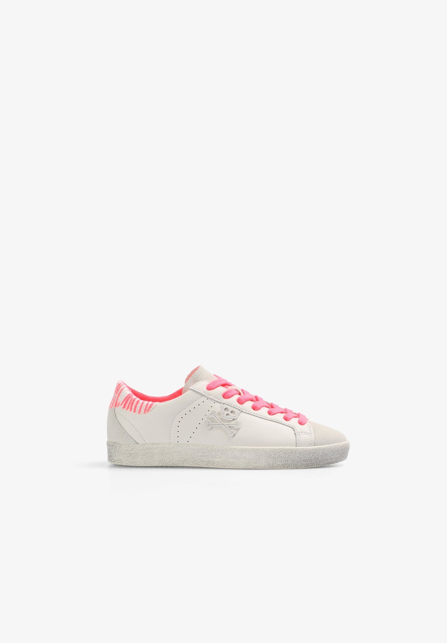 PINK SNEAKERS DÉTAIL