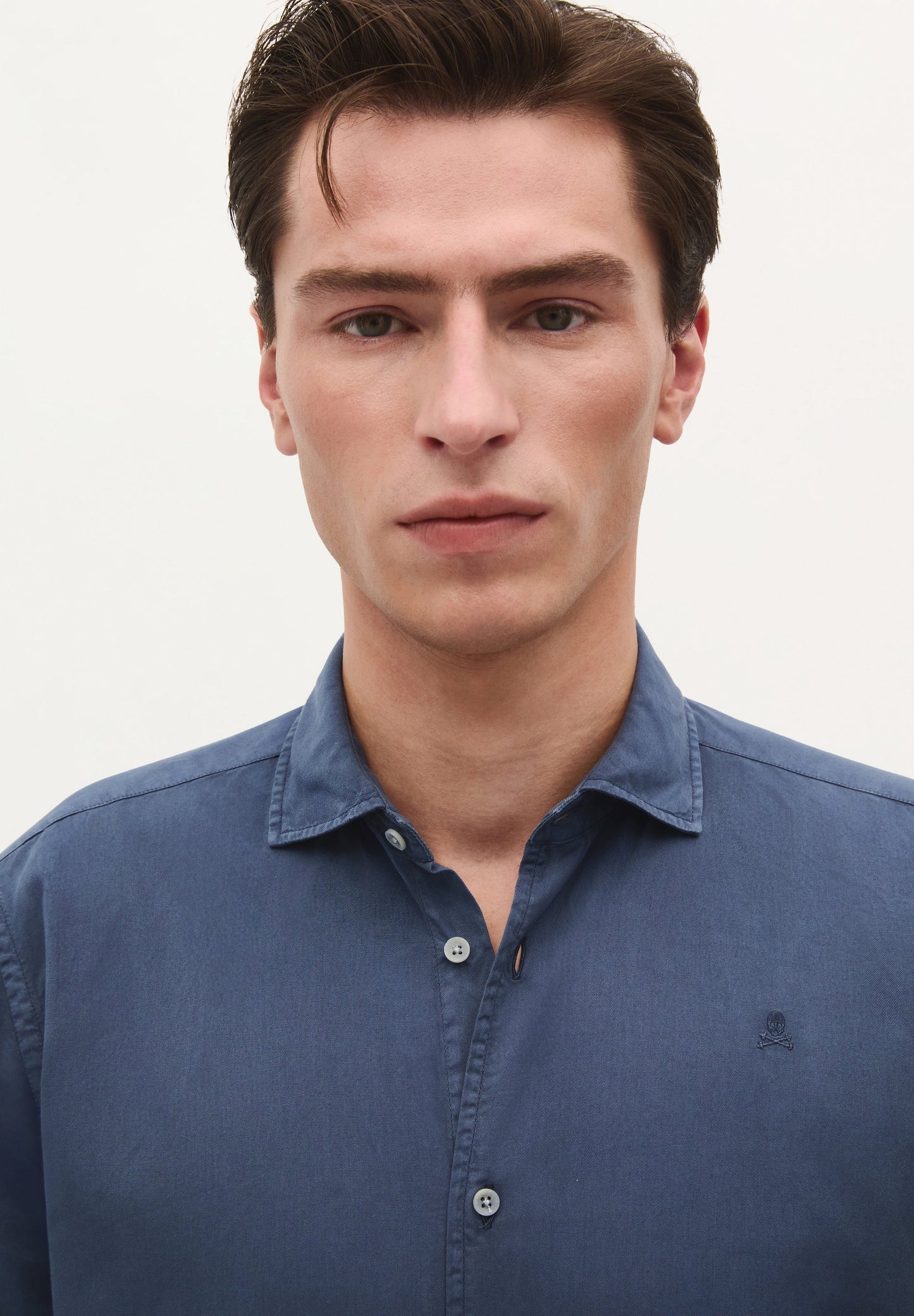 CHEMISE SKULL BRODÉ TON SUR TON
