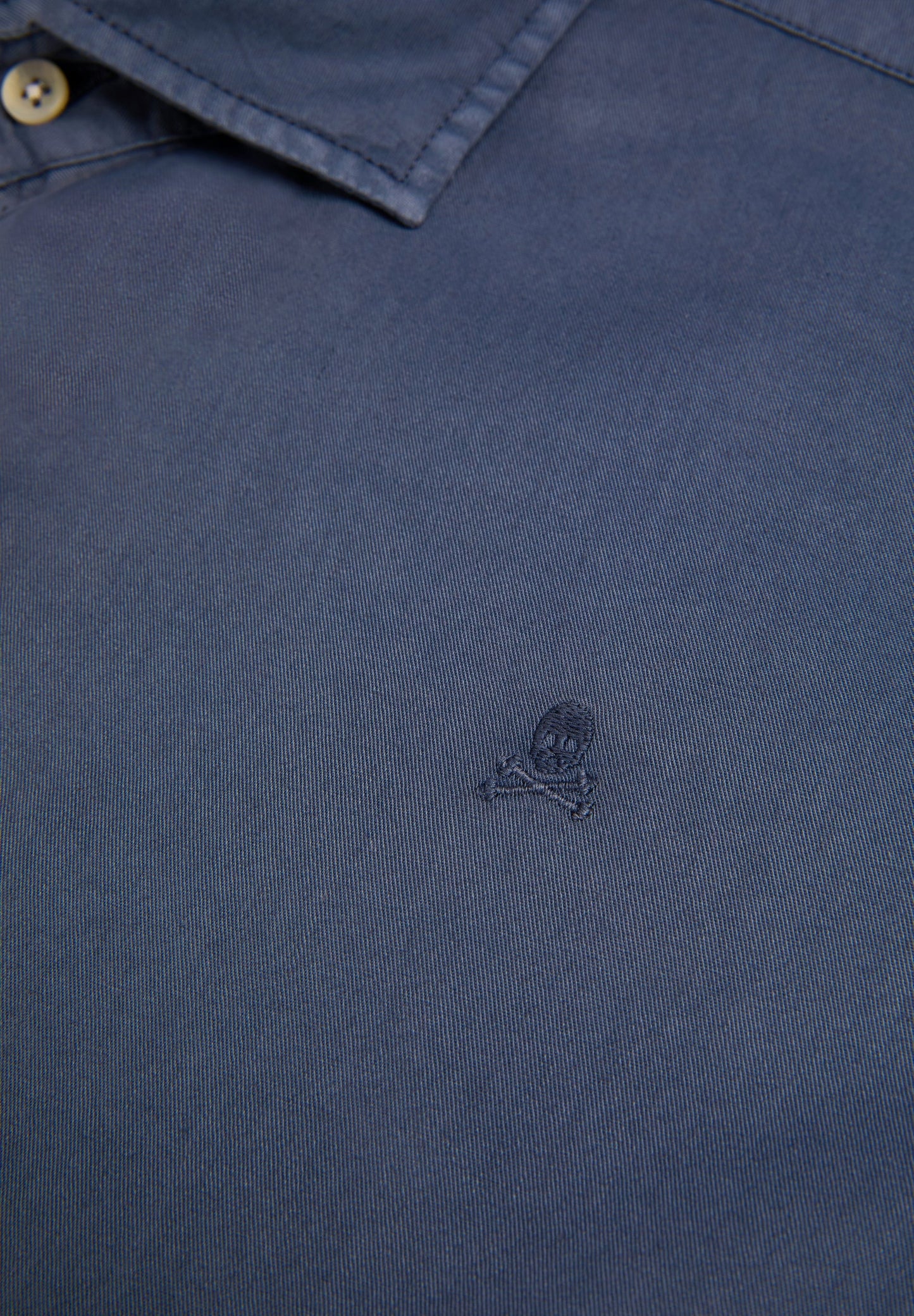 CHEMISE SKULL BRODÉ TON SUR TON