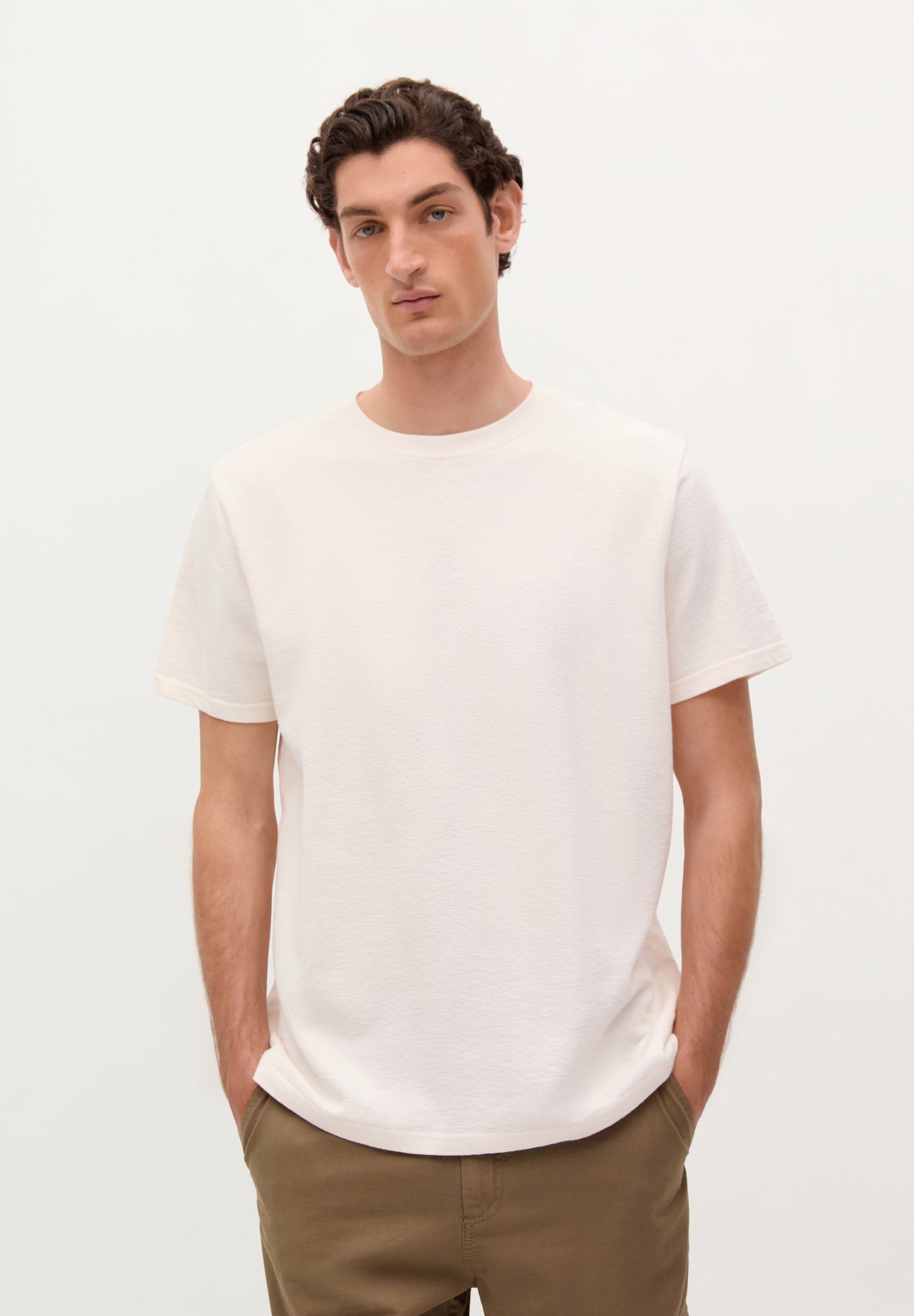 T-SHIRT BASIQUE MANCHES COURTES