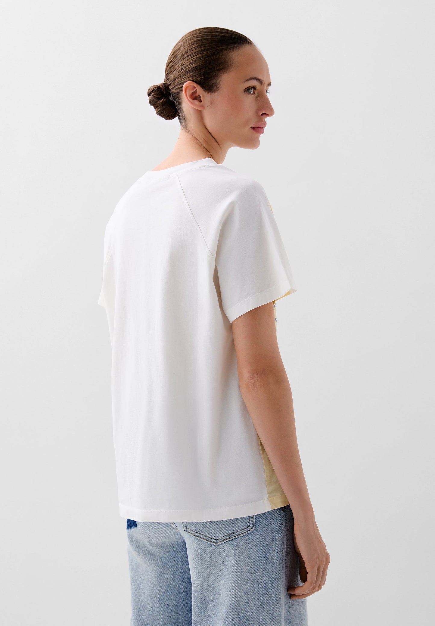 T-SHIRT BICOLORE IMPRIMÉ DEVANT