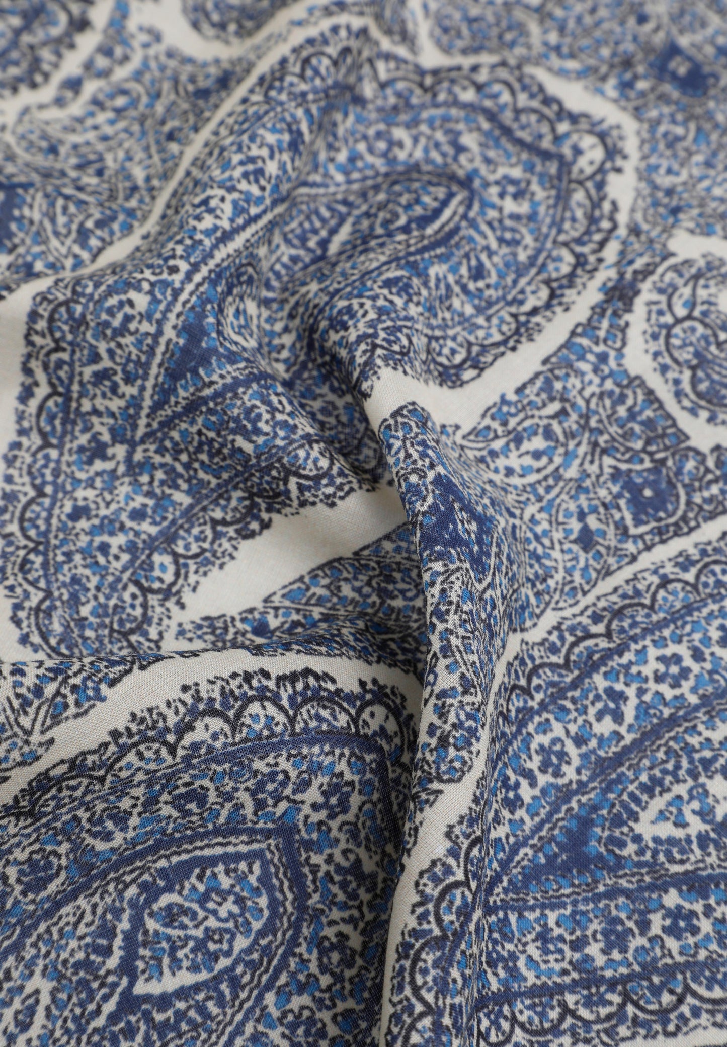 SCBIG PAISLEY L POCHETTE