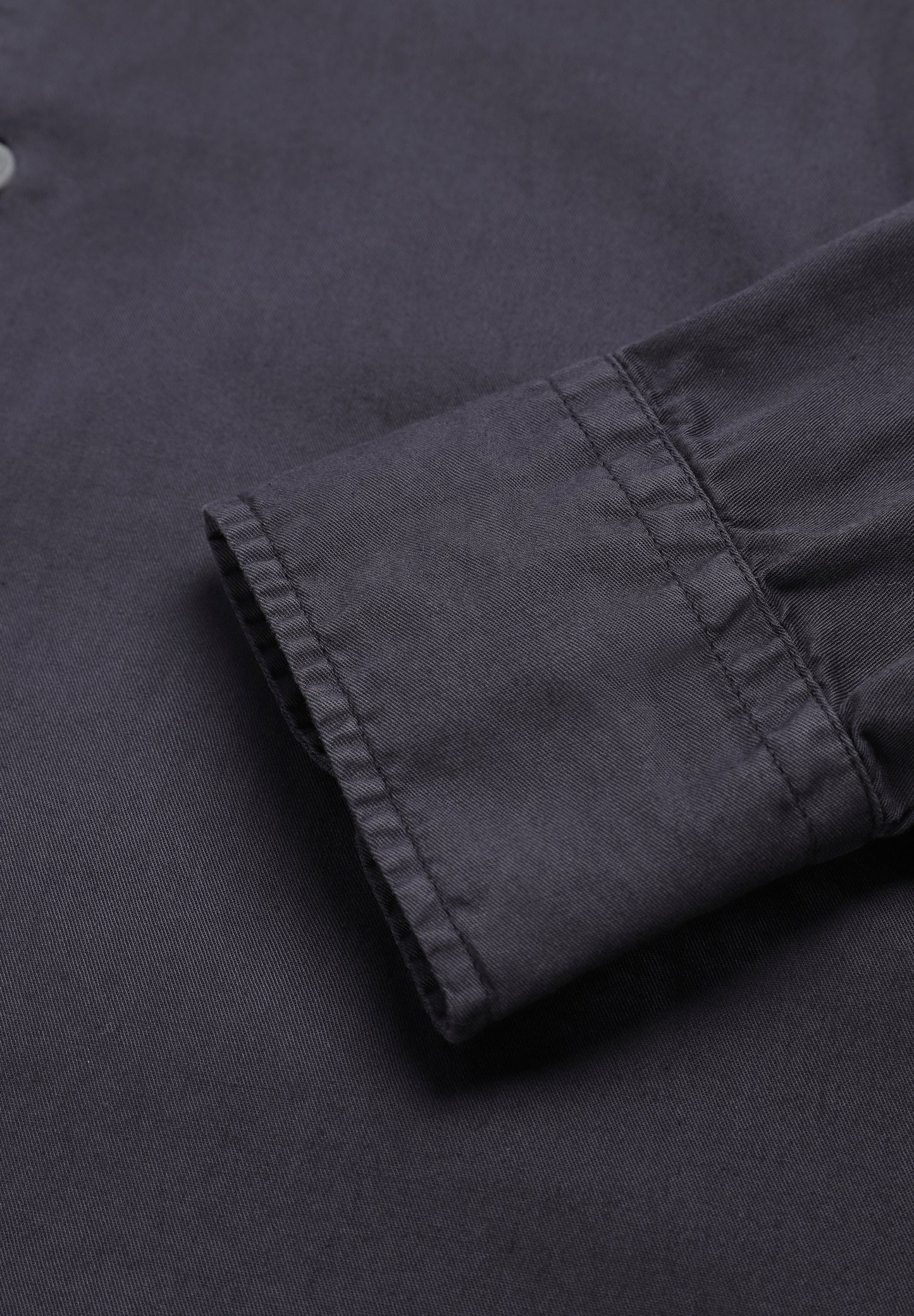 CHEMISE SKULL BRODÉ TON SUR TON