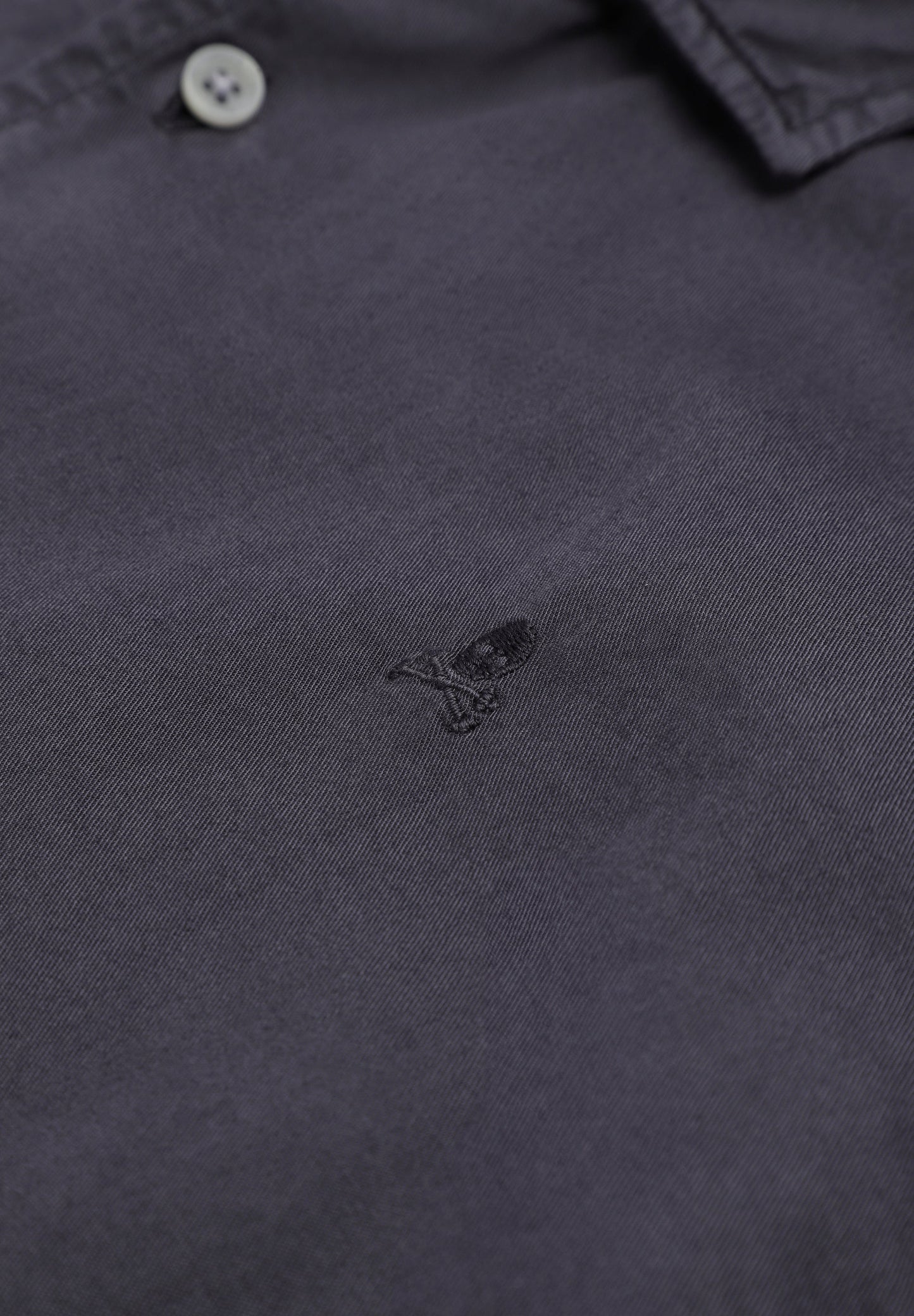 CHEMISE SKULL BRODÉ TON SUR TON