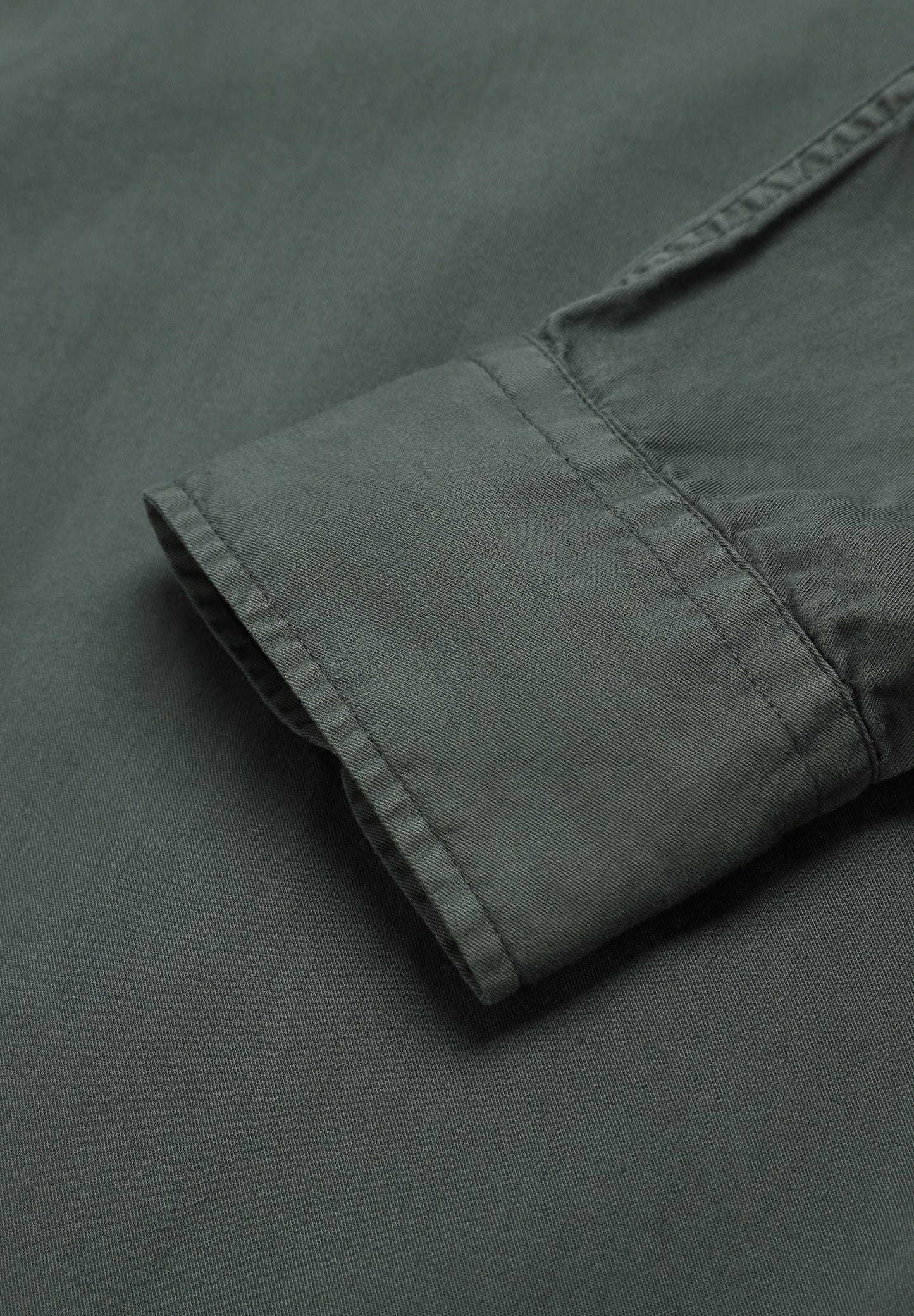 CHEMISE SKULL BRODÉ TON SUR TON