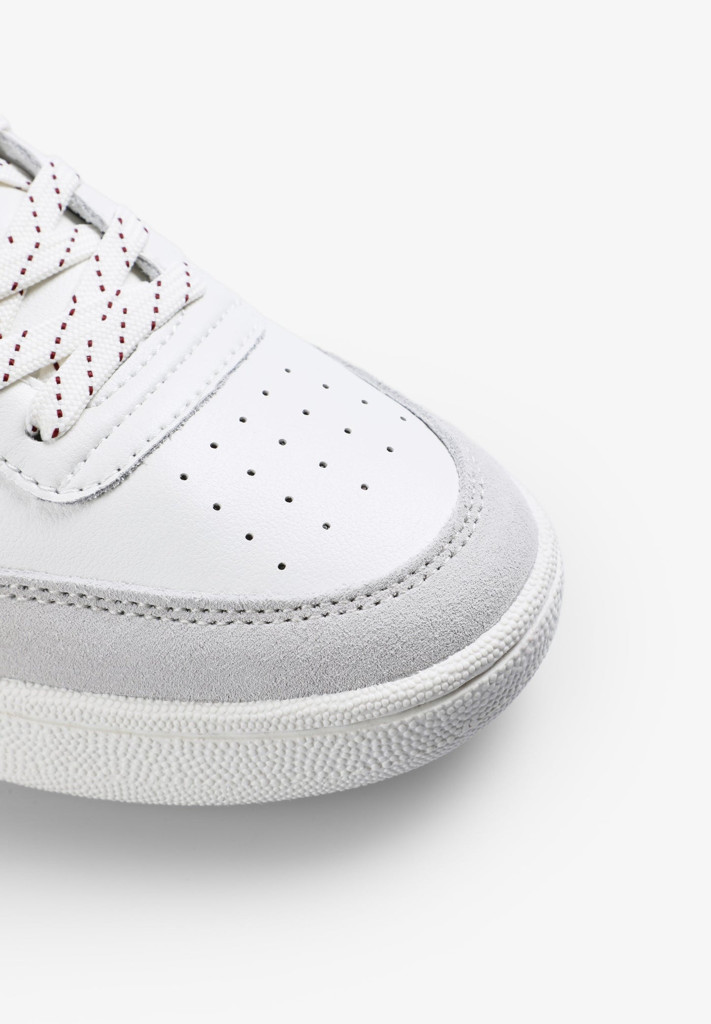 BASKETS CUIR CONTRASTANT