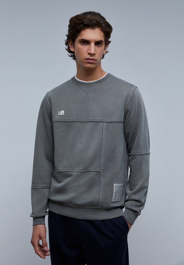 SWEAT DÉCOUPES ÉTIQUETTE
