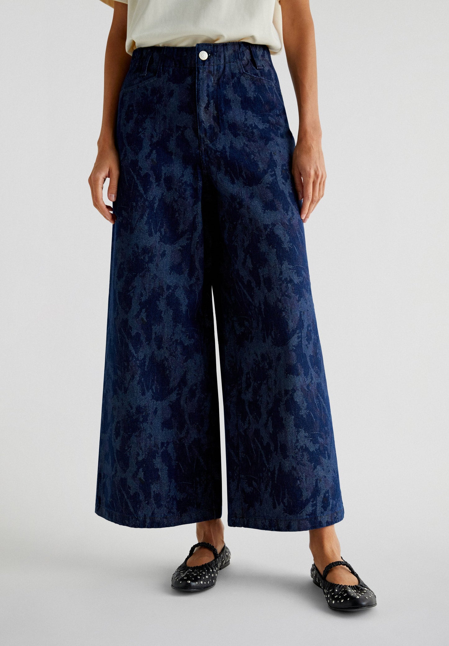 JUPE-CULOTTE EN JEAN DÉTAILS PAILLETÉS