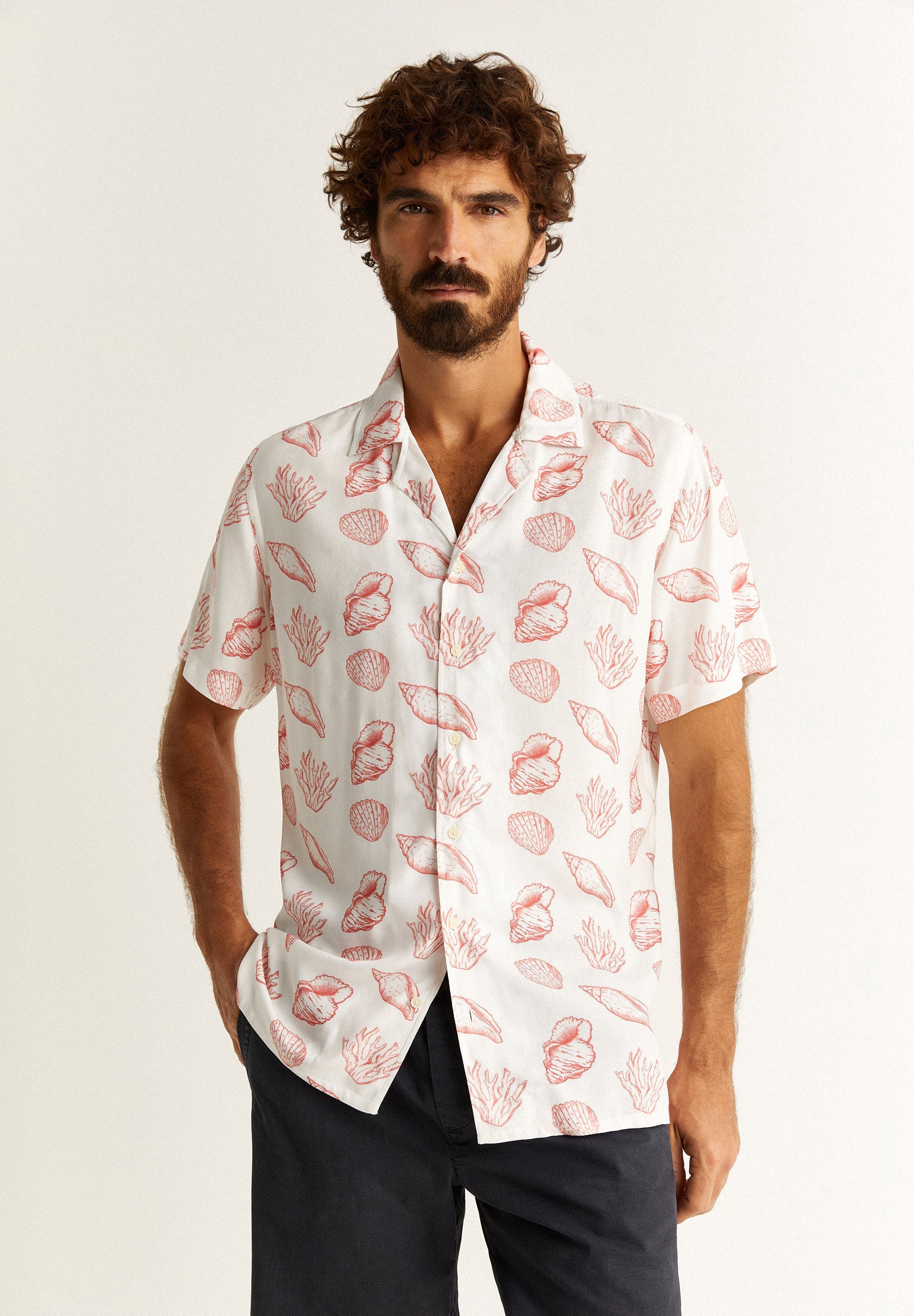 CHEMISE MANCHES COURTES MOTIFS