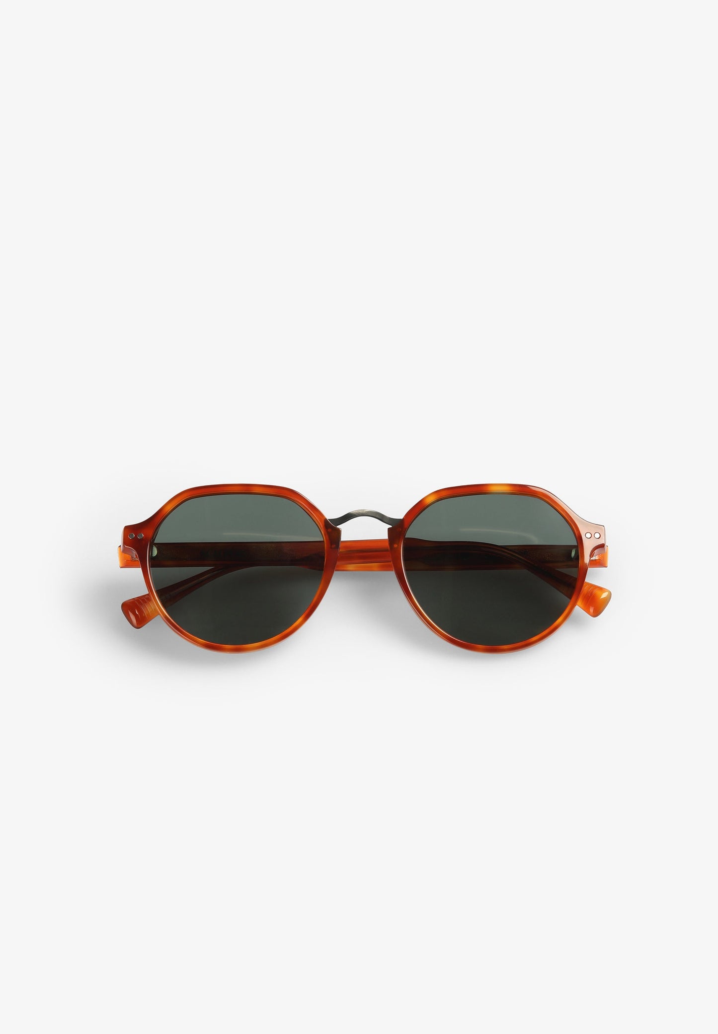 LUNETTES DE SOLEIL OVALES FINES