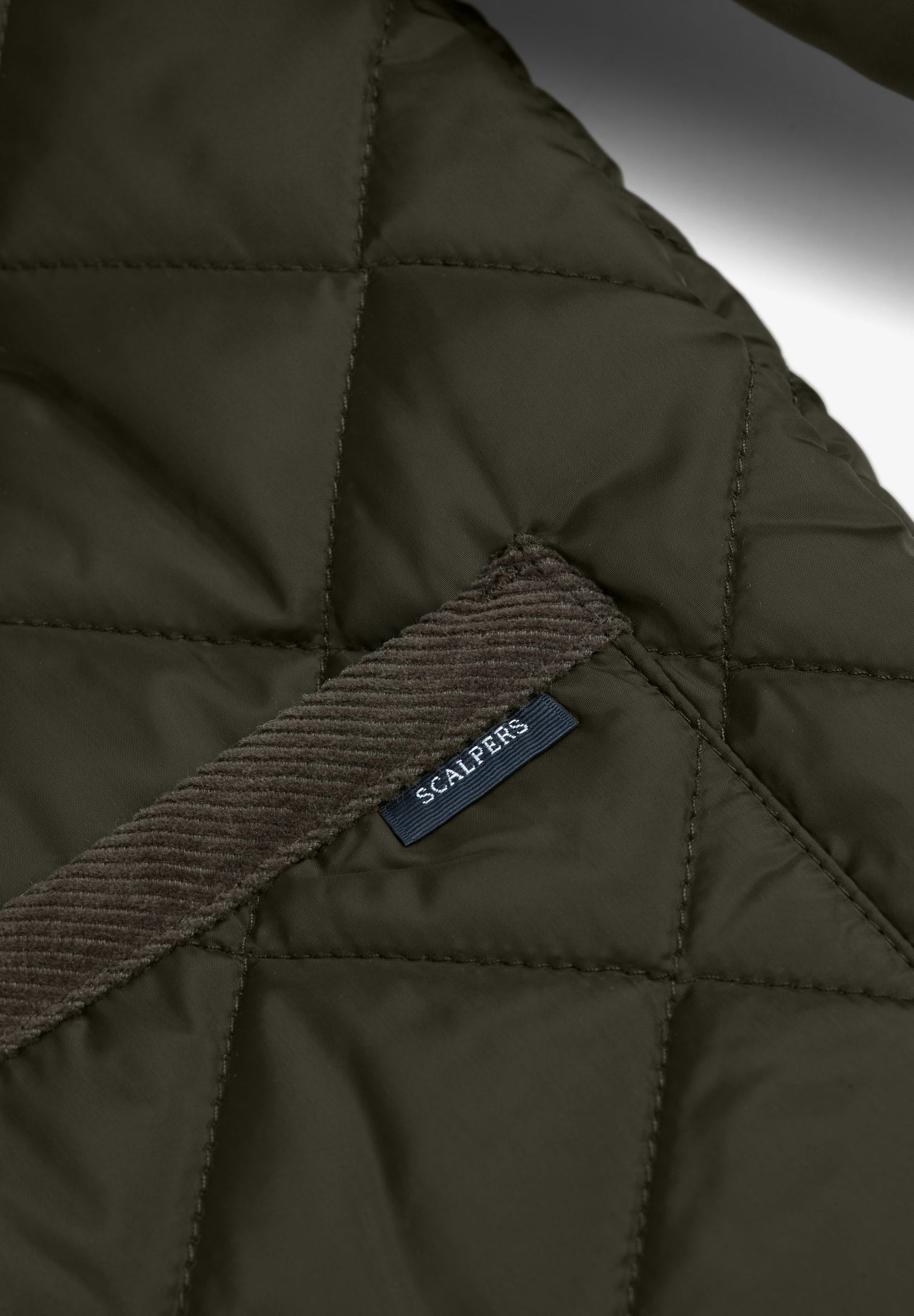 VESTE PREMIUM MATELASSÉE COL VELOURS CÔTELÉ