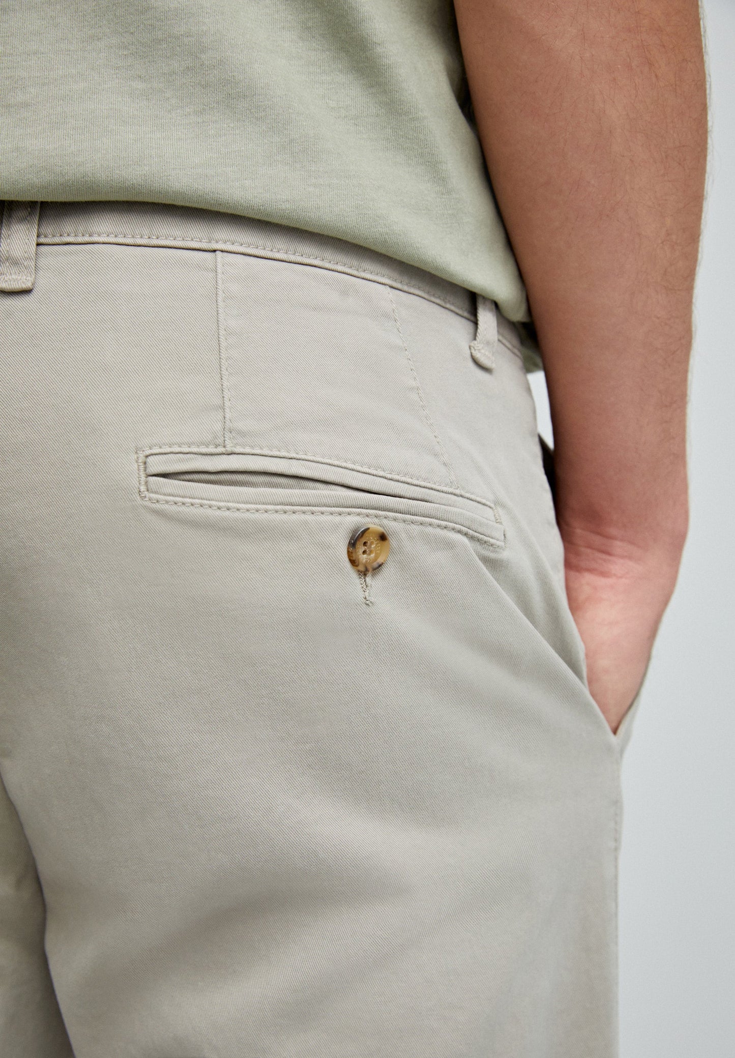 PANTALON CHINO PINCES