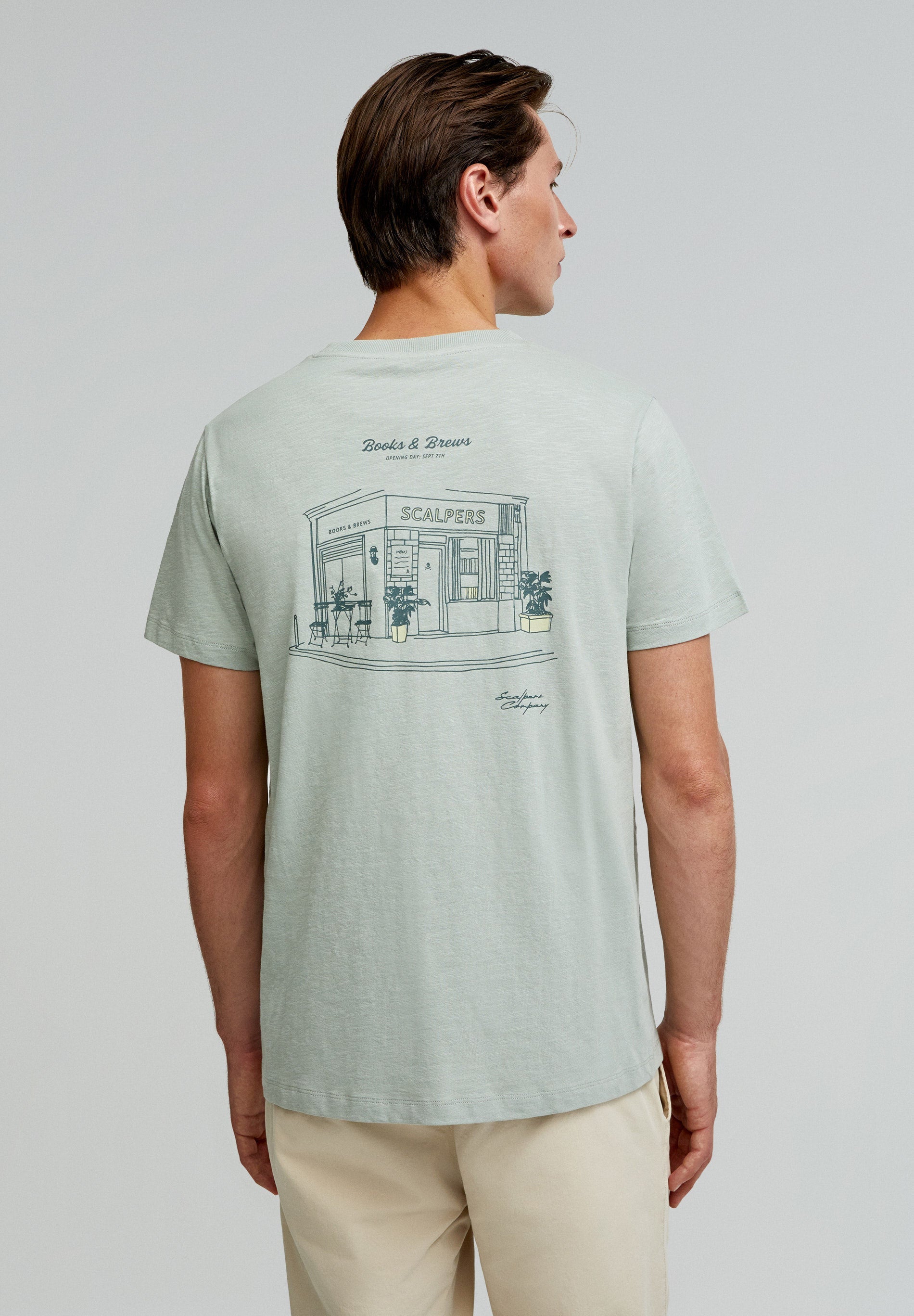 BOOKS TEE