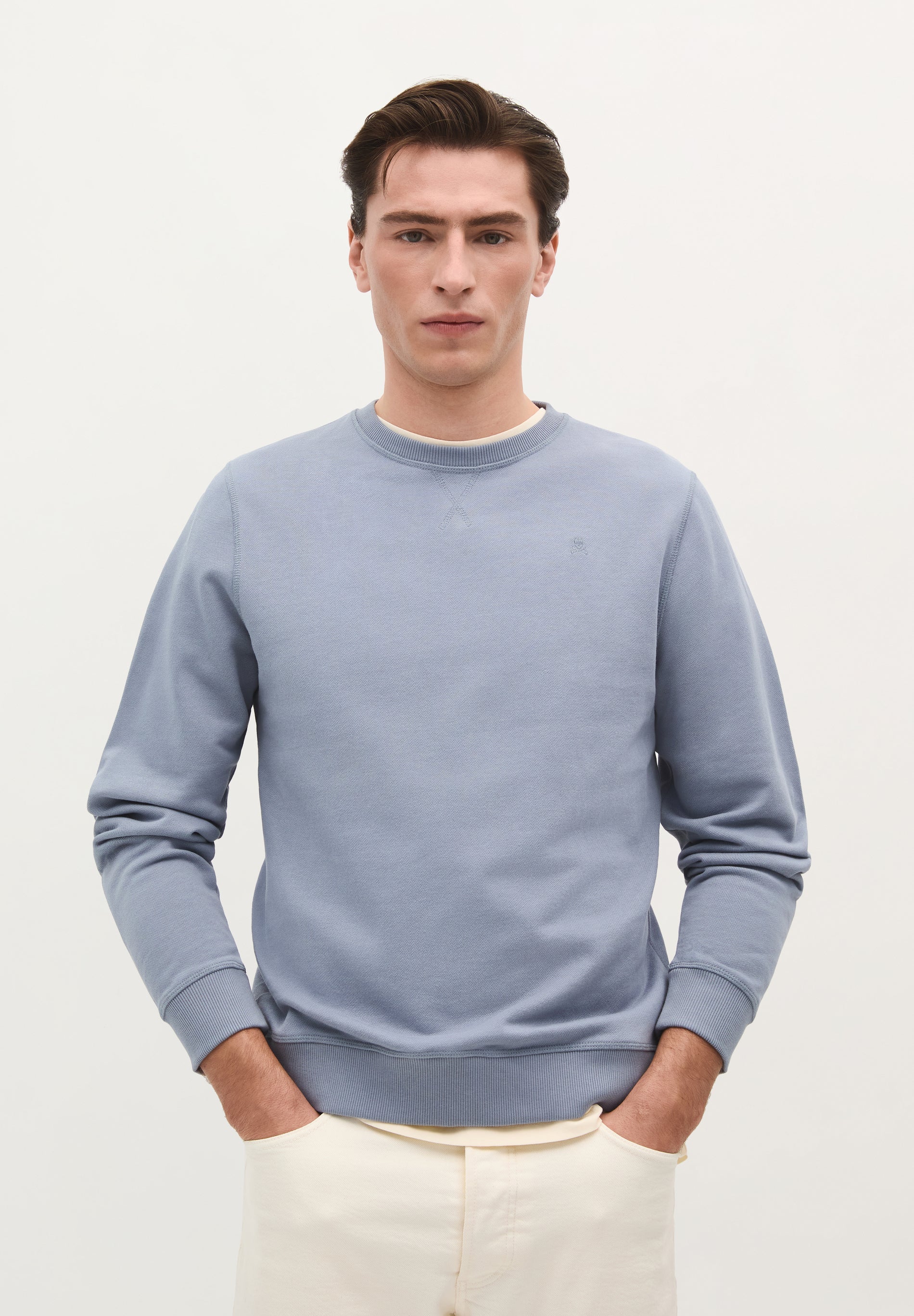SWEAT BASIQUE SKULL BRODÉ