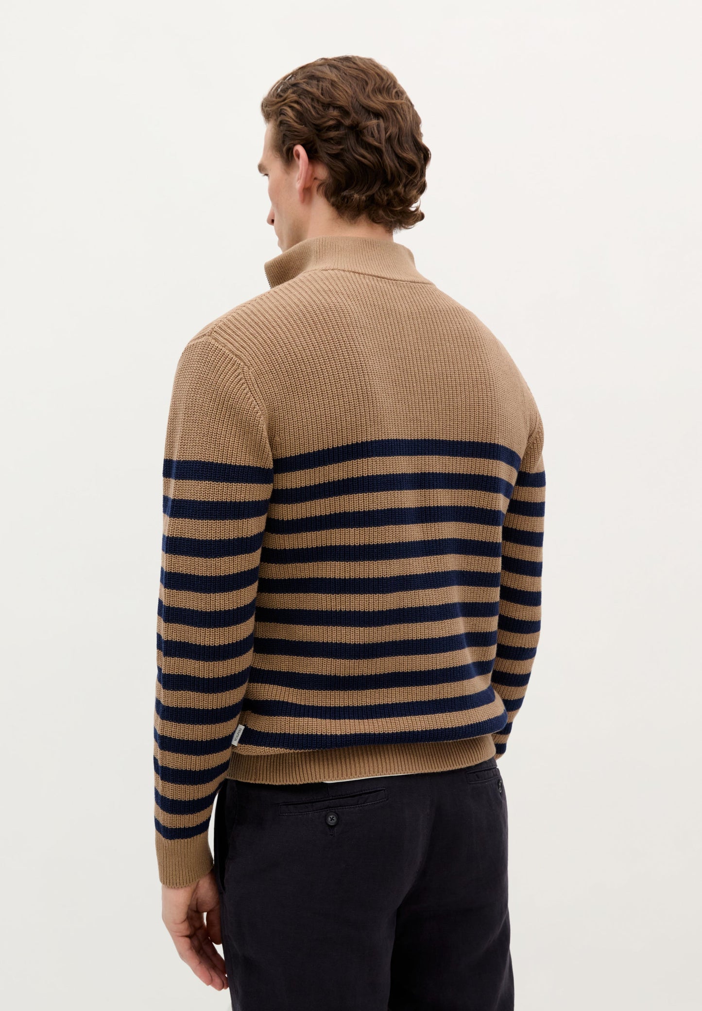 SCNEW ZIP ARQ TRICOT