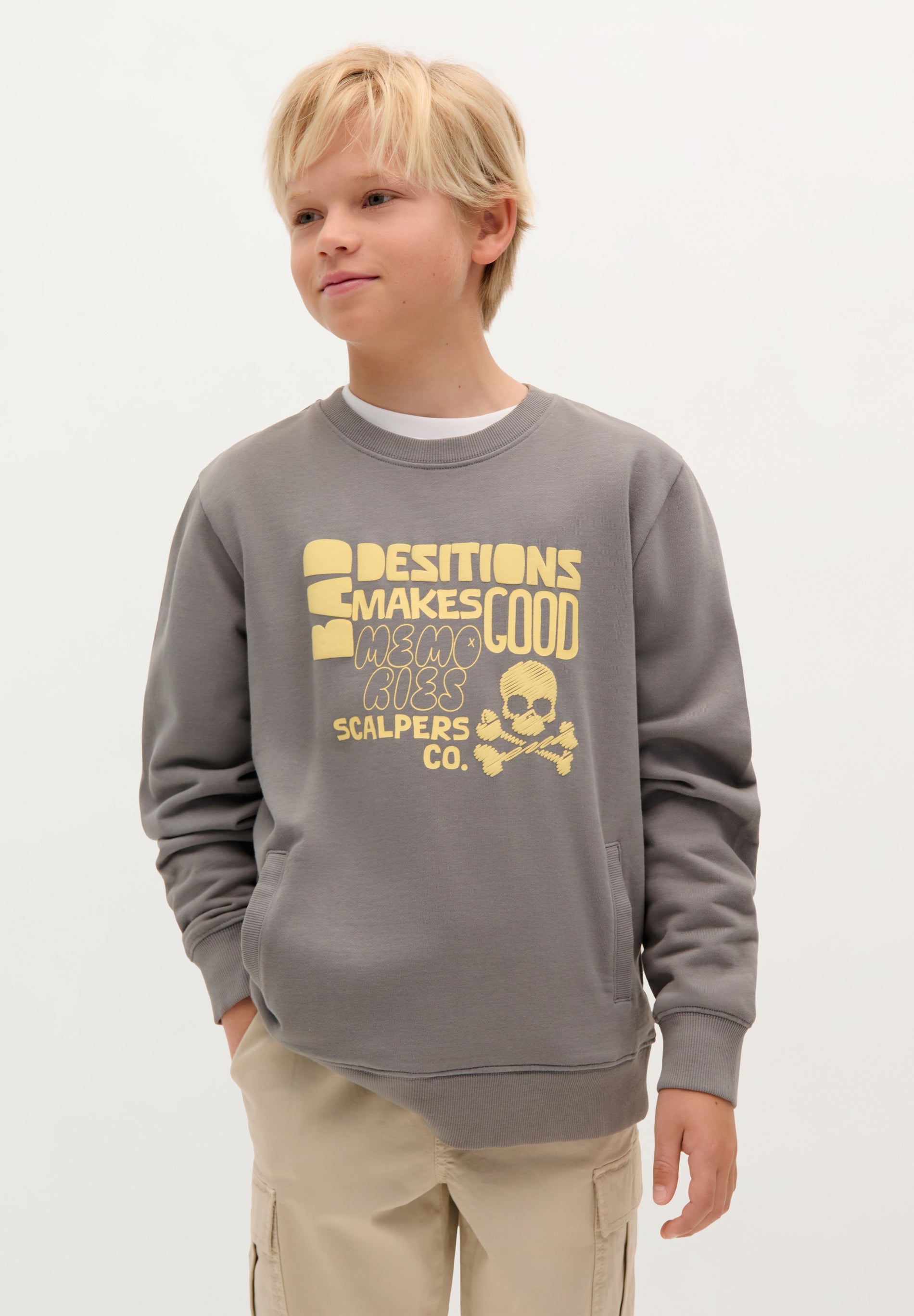 SWEAT MOTIF DEVANT