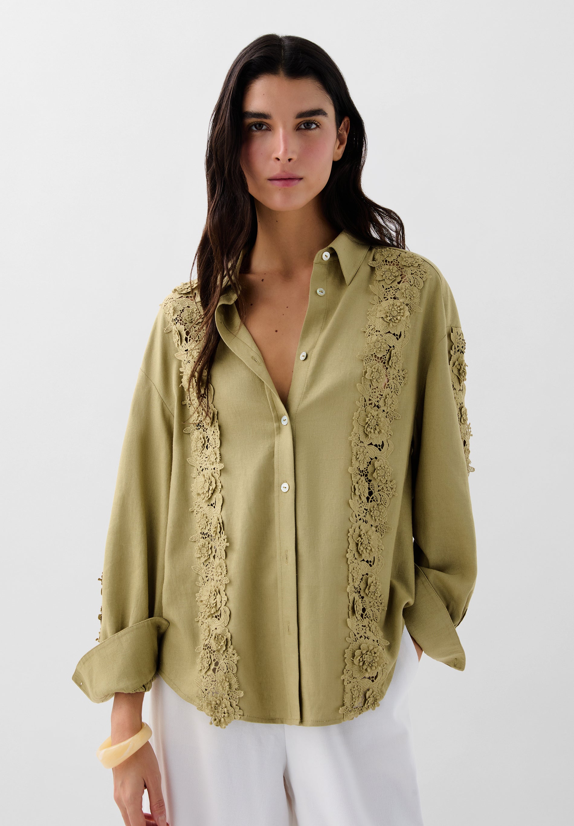 CHEMISE DÉTAILS DENTELLE