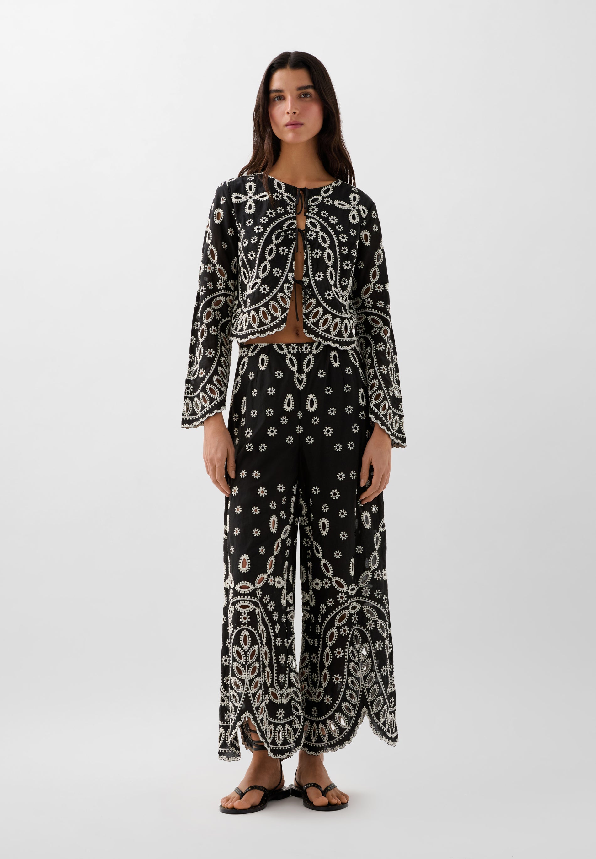 SCENGLISHEMB SCALLOP PANT