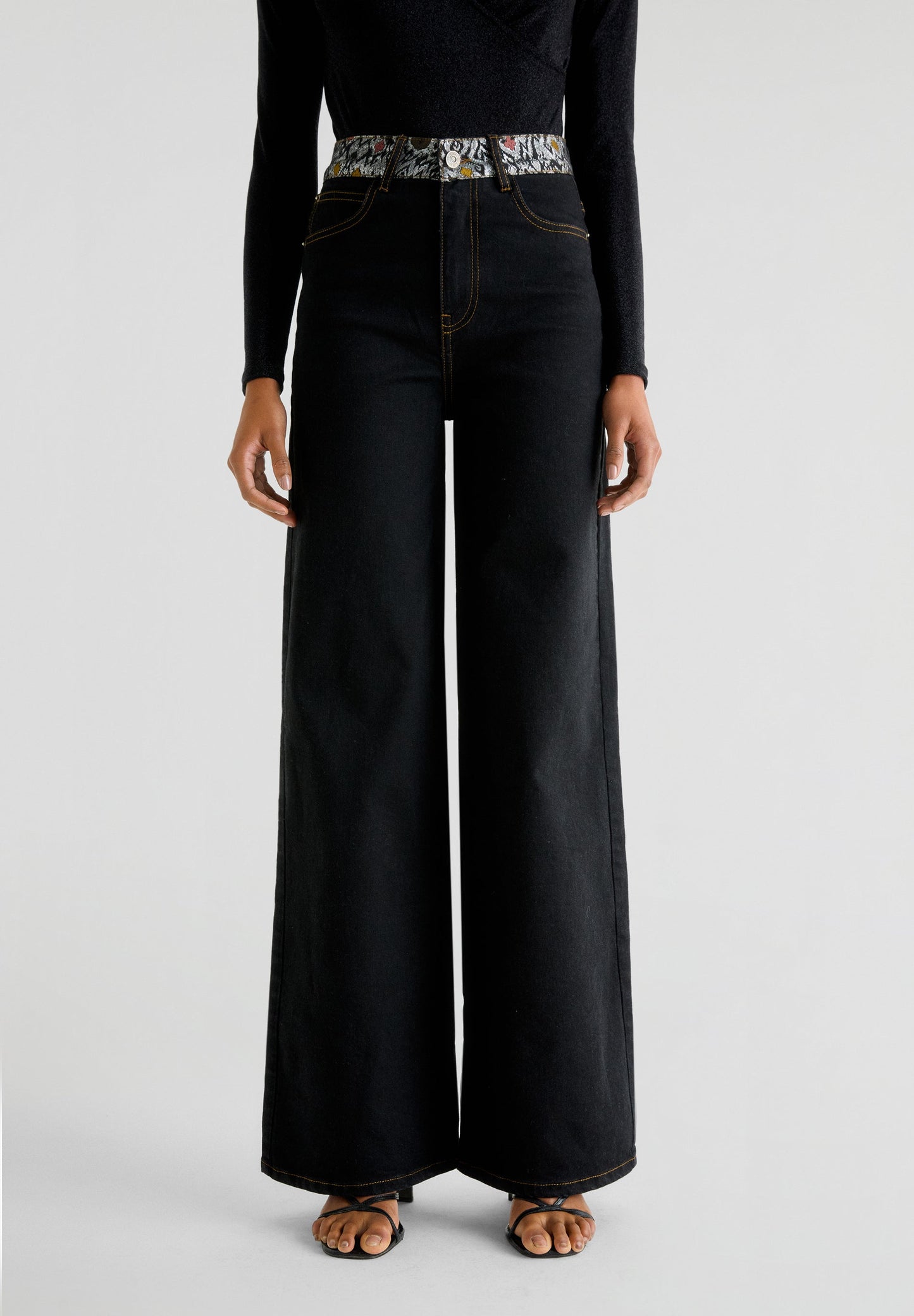 JEAN FULL LENGTH FLARE JACQUARD