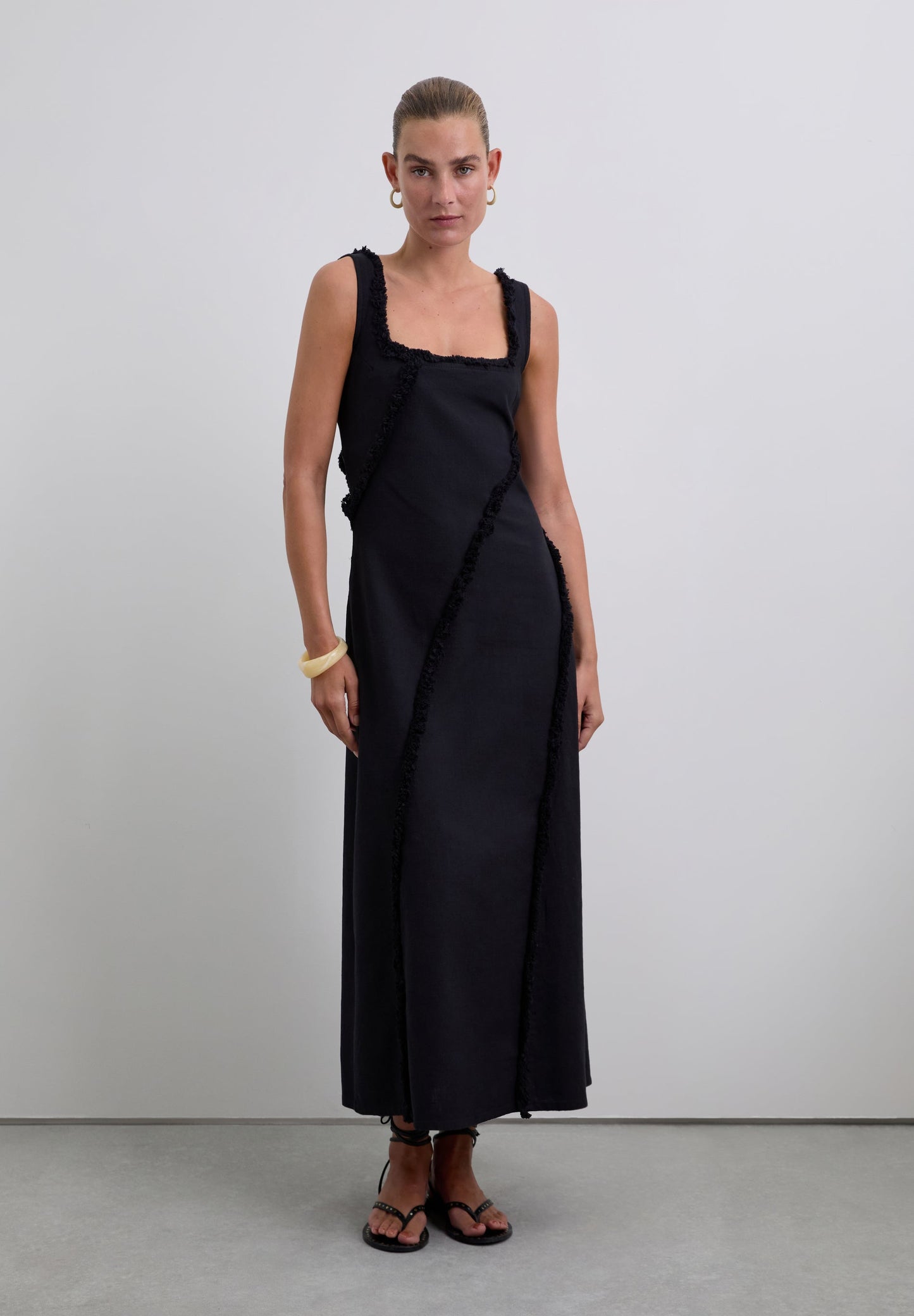SCLINENFRINGED DRESS