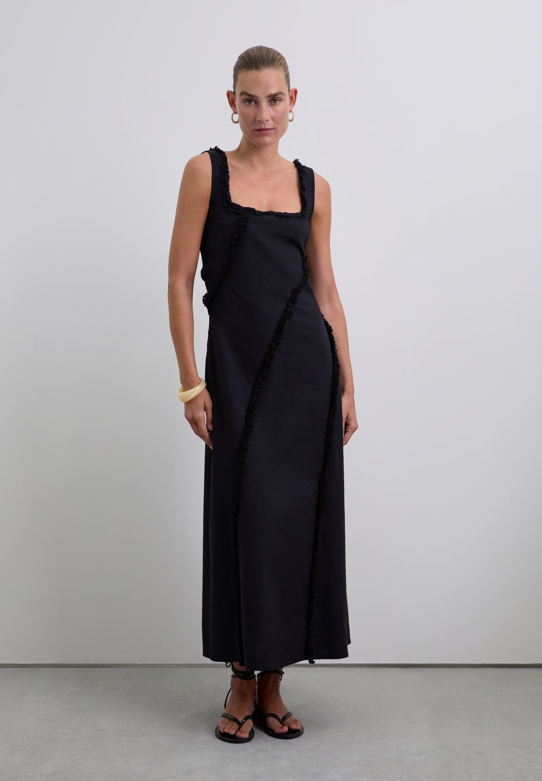 SCLINENFRINGED DRESS