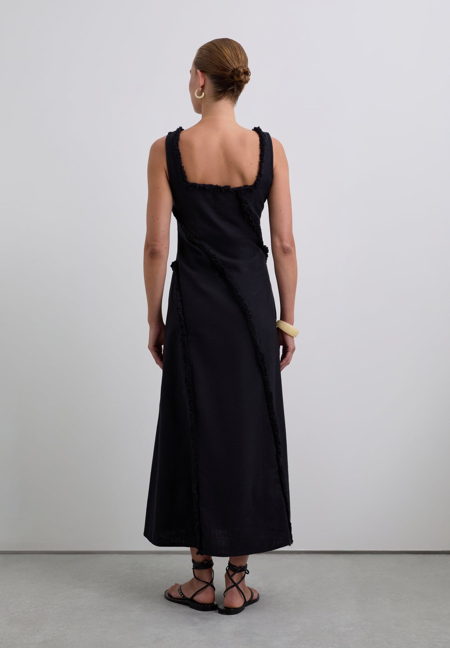 SCLINENFRINGED DRESS
