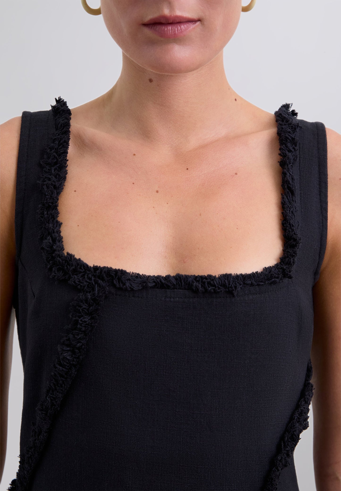 SCLINENFRINGED DRESS