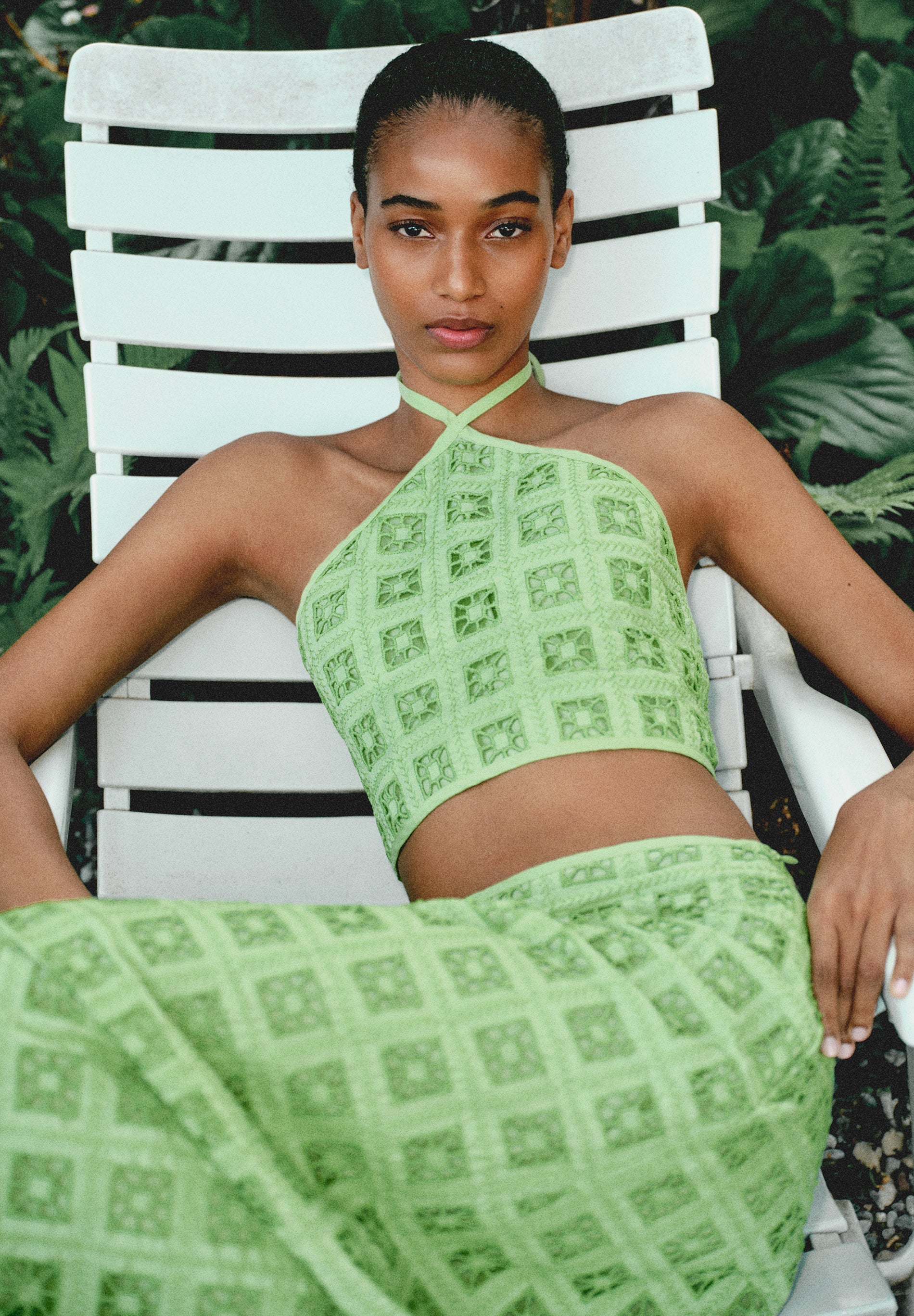 SCEMB SQUARE HALTER TOP