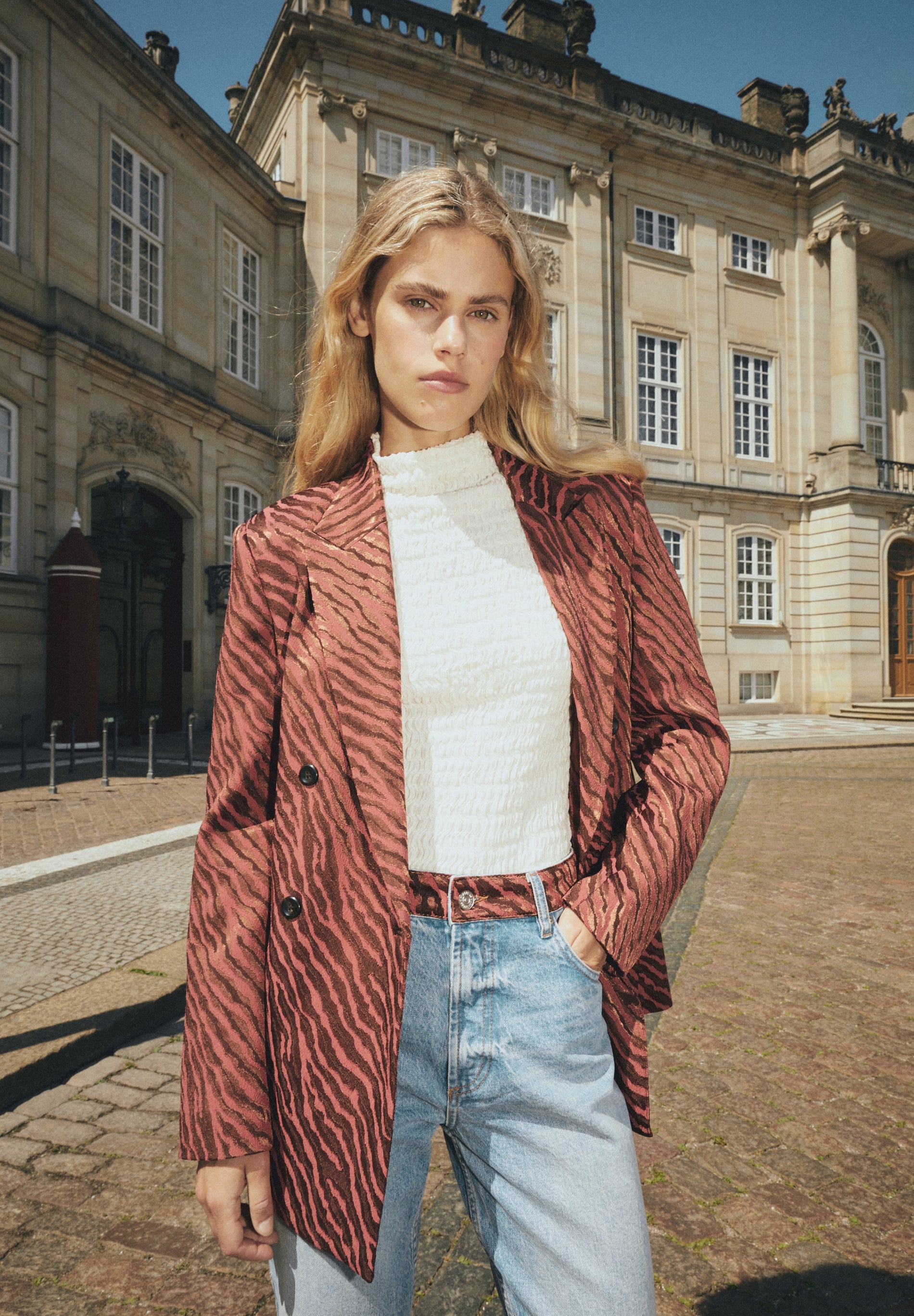 VESTE SATINÉE IMPRIMÉ MOTIF ANIMAL