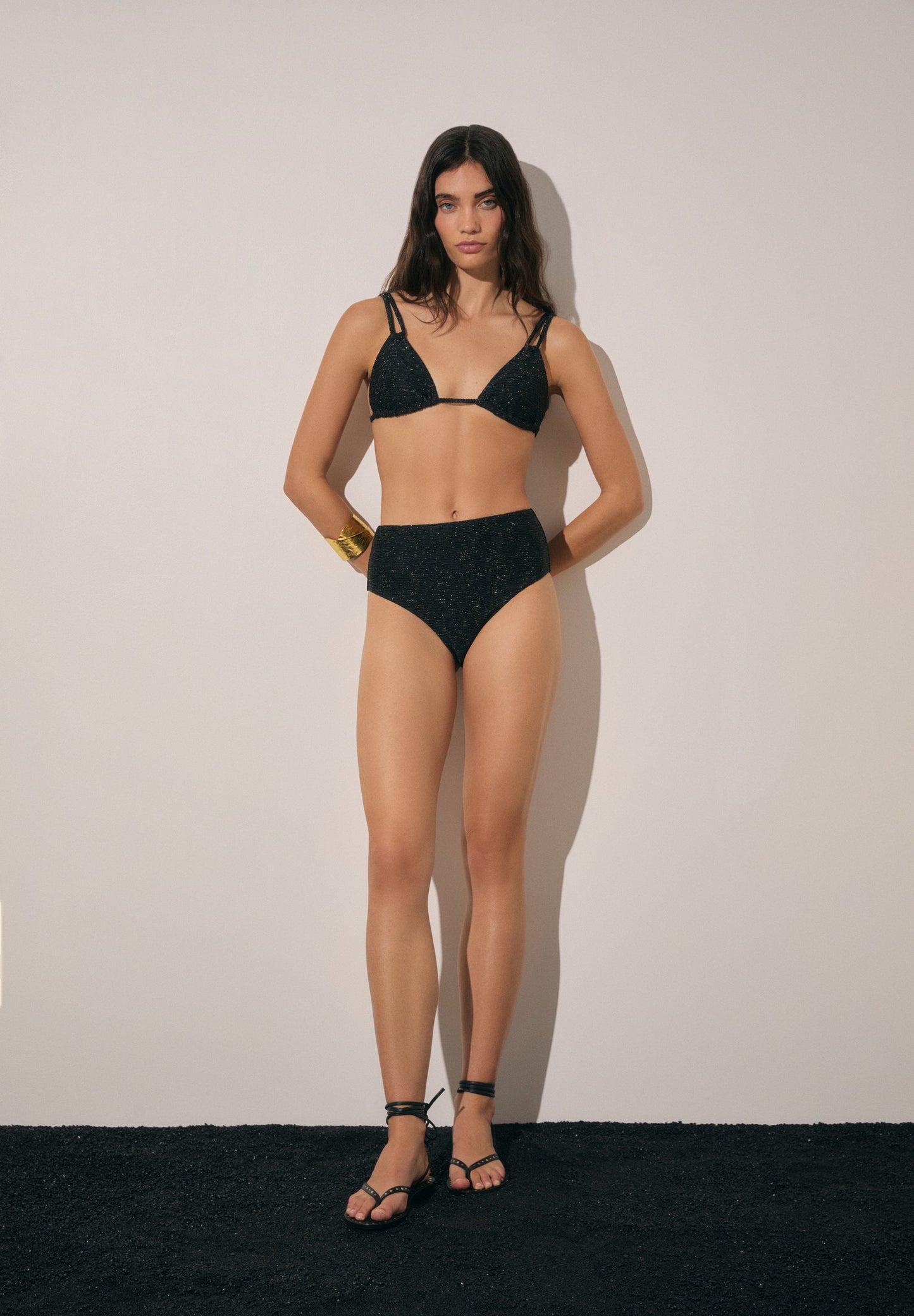 SANDALES 100 % CUIR LACÉES